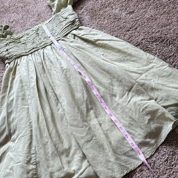 Abercrombie and Fitch Emerson Puff Sleeve Poplin Mini Dress in Light Sage Green - Picture 10 of 10